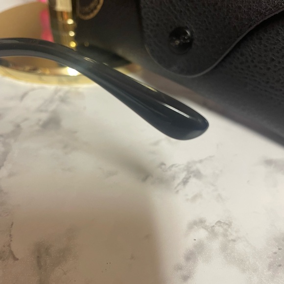 Used Ray-Bans - Picture 7 of 7